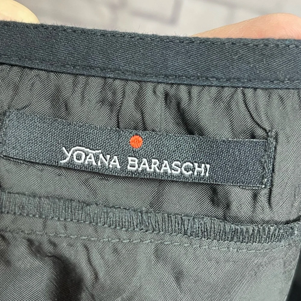 Yoana Baraschi size 2 black skirt with cream embroidered design